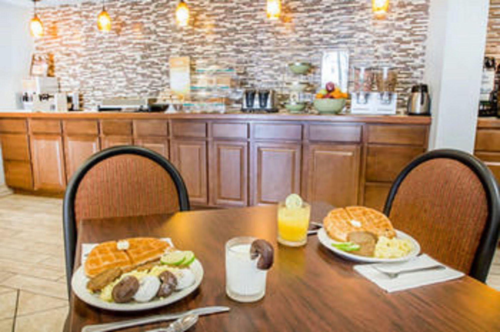 Quality Inn Us65 & E Battlefield Rd Springfield Zewnętrze zdjęcie