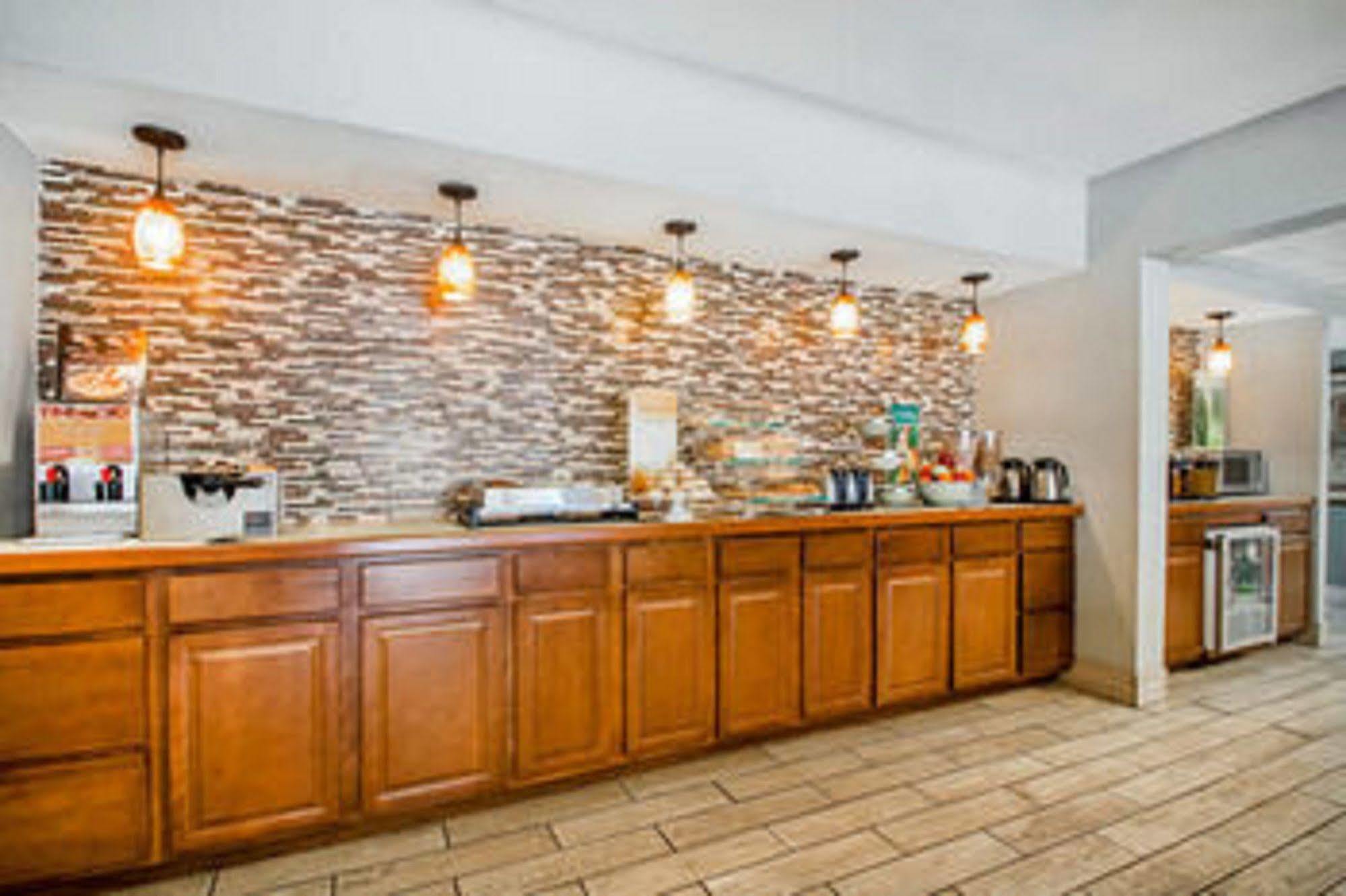Quality Inn Us65 & E Battlefield Rd Springfield Zewnętrze zdjęcie